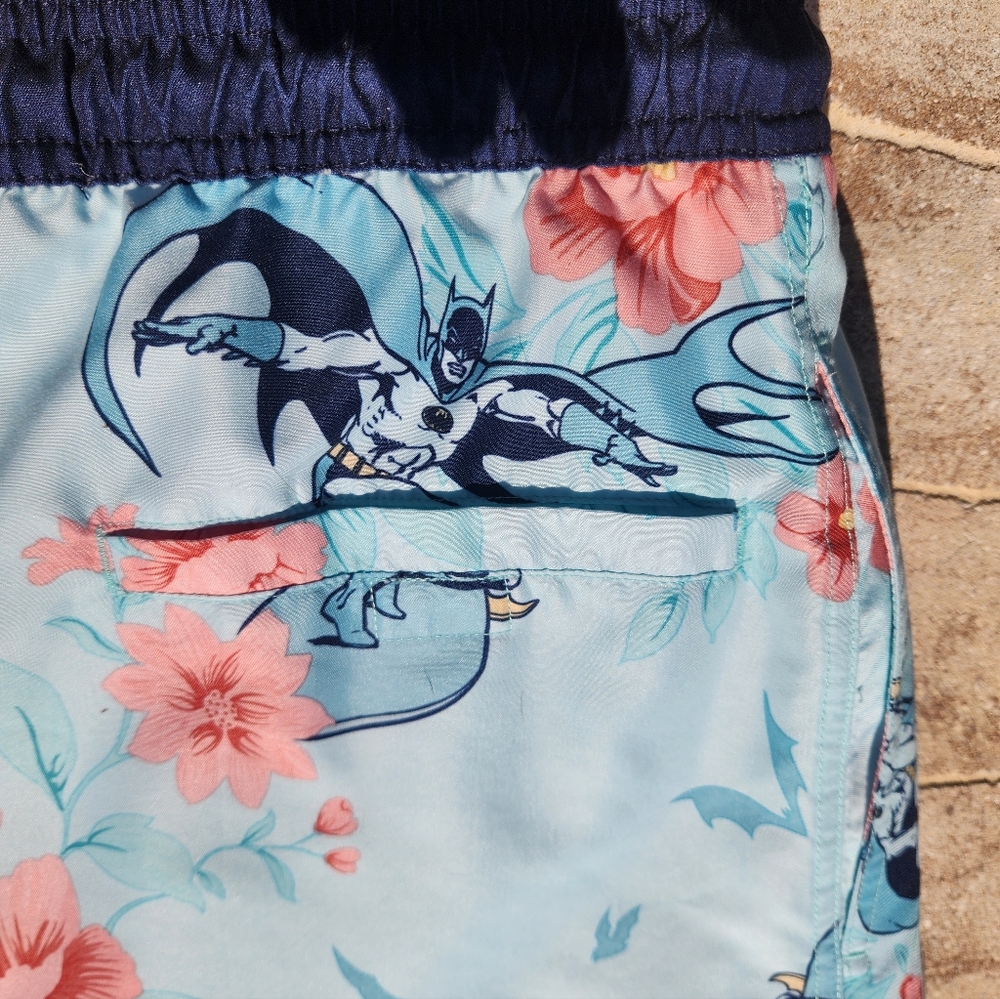 Batman Mens Light Blue Floral Swim Trunks with Drawstring Waistband Sz Small - Picture 11 of 11